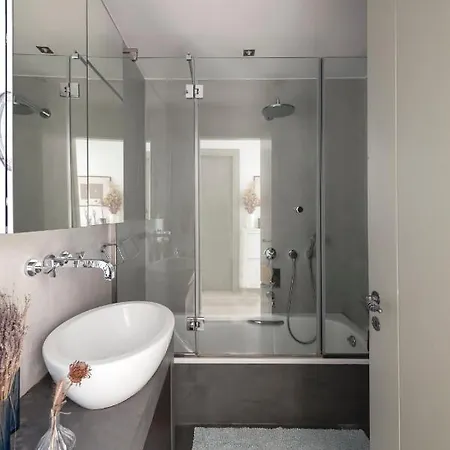 Villa Aiolos: Above The Sea, Within Agios Nikolaos (Crete)