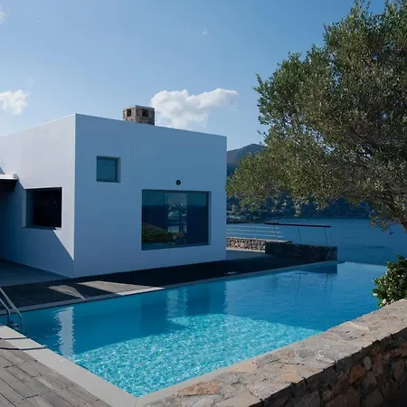 Villa Aiolos: Above The Sea, Within